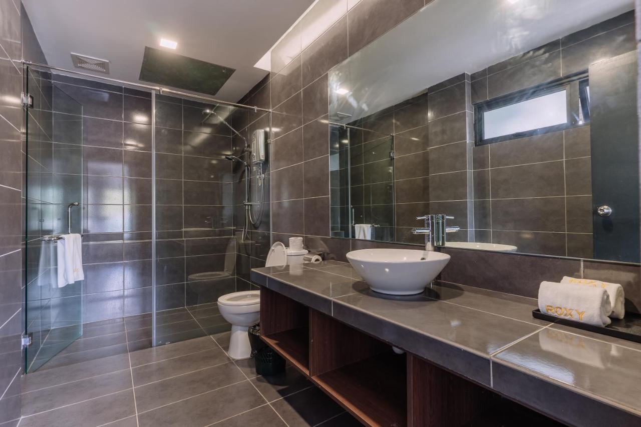 Roxy Sematan Villa & Townhouse Kültér fotó